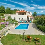 Pia By Interhome * Opatija