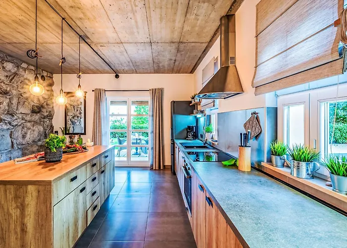 Pia By Interhome * Opatija