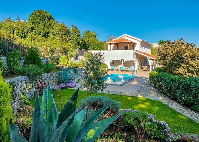 Pia By Interhome * Abbázia