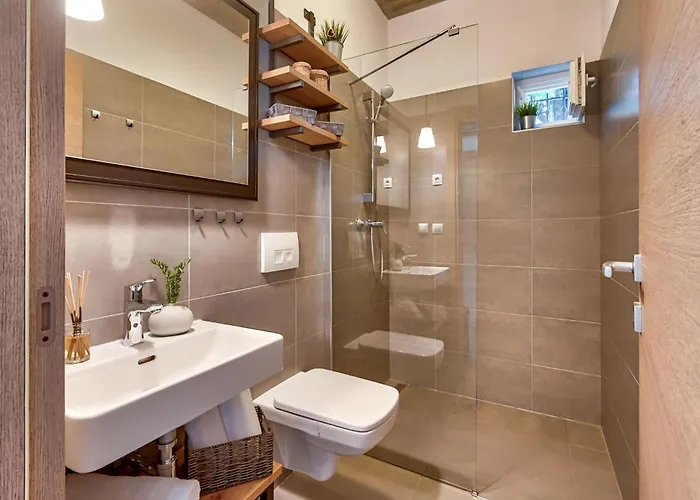 Villa Pia By Interhome Abbázia